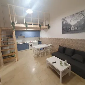 Triana 143 - Wifi Appartamento